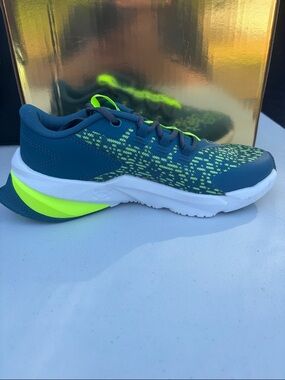 Kids Performance Sneakers in Teal & Neon Yellow - Lightweight Active Shoe